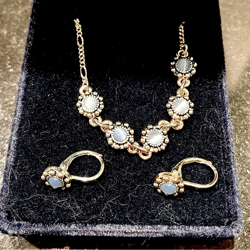 Necklace and earring set by Montana Silvermiths.